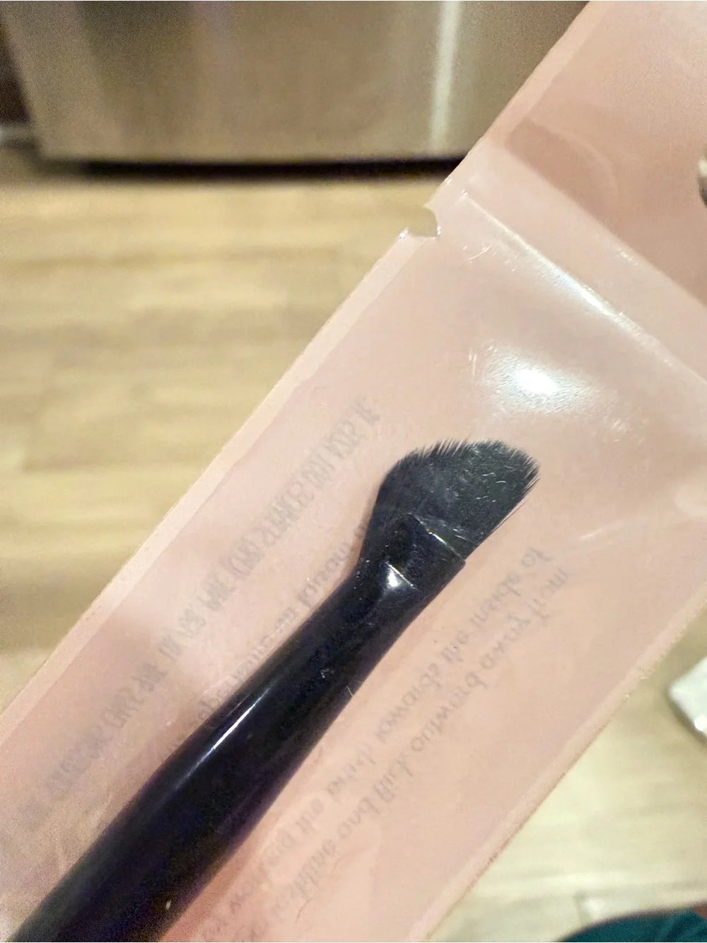 ELF Wing It Liner Brush - Black with Pink Packaging